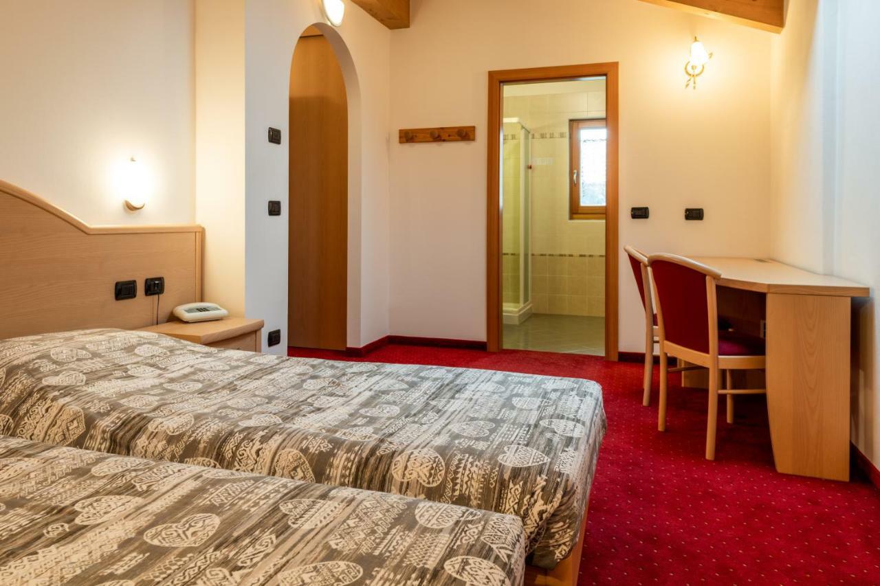 Hotel Europa Pozza di Fassa Dış mekan fotoğraf